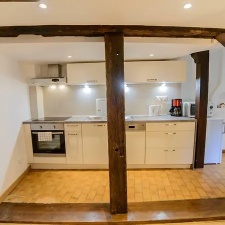 Cosy & Quiet Flat In Historical Lively Center Of 아파트 *